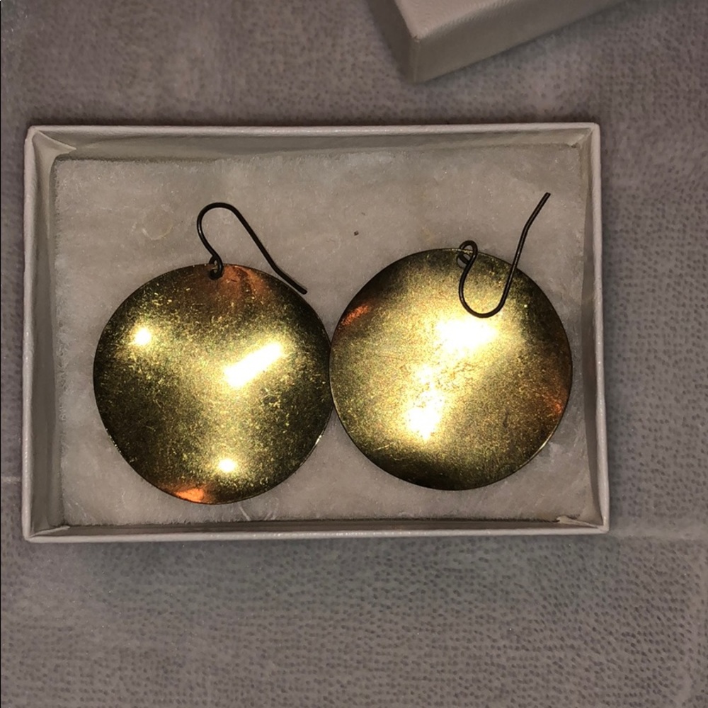 Small Gold earring